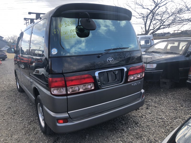 Don'T Miss Out! 1999 Toyota Regius Ace   Priced To Sell (Canada) - 4dxzx0y