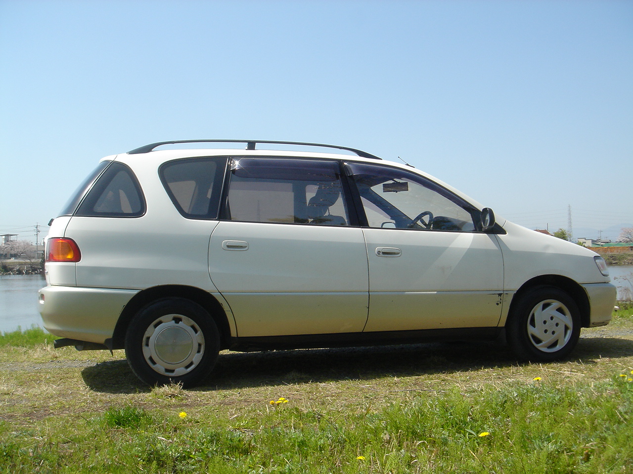 Toyota ipsum 1997