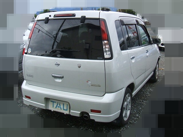 Nissan cube 2000
