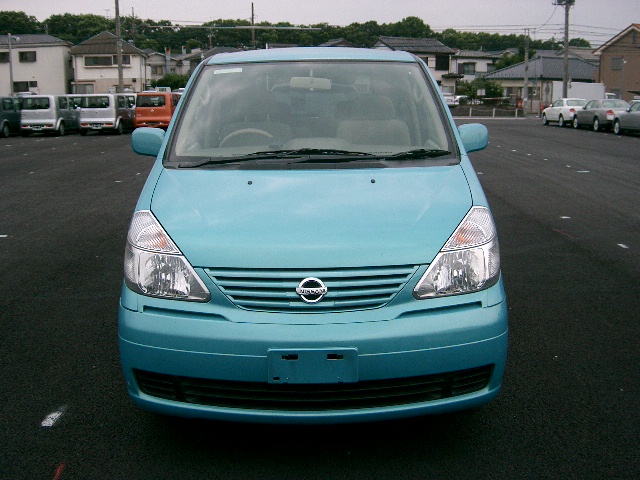 Nissan sirena 2004