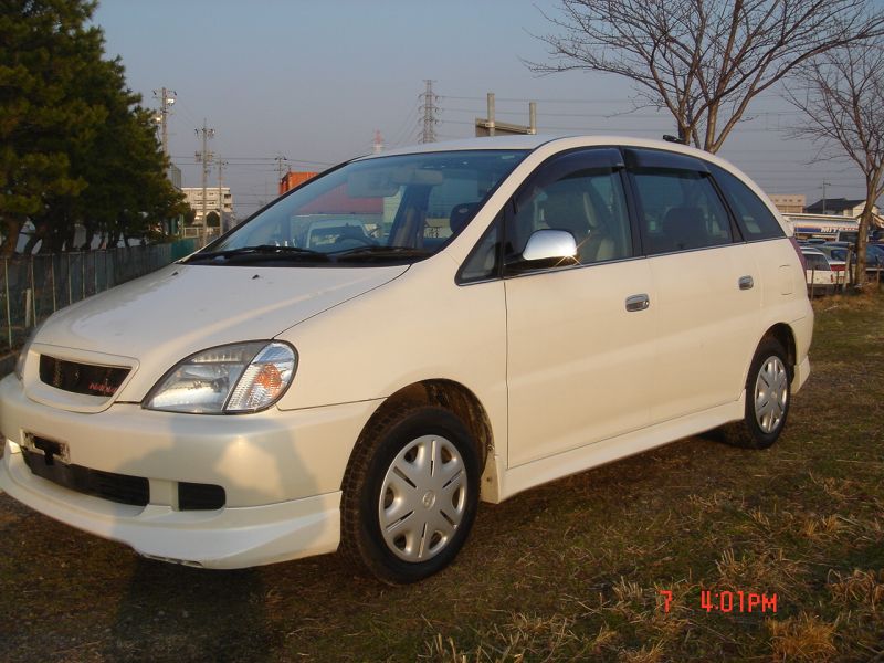 Toyota nadia 1999