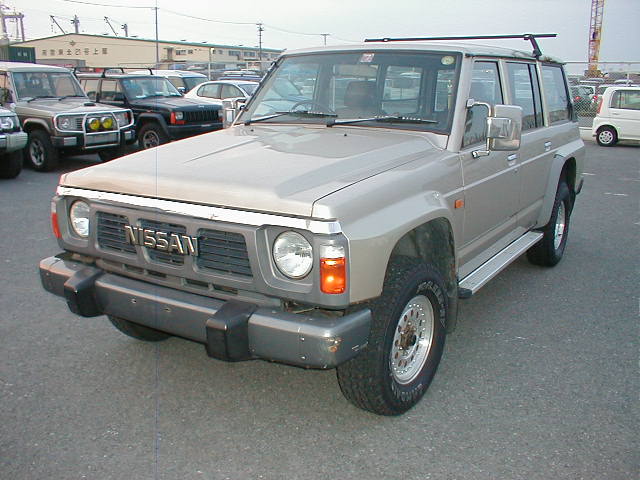 Ниссан сафари 1990