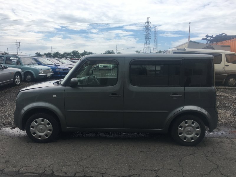 Nissan cube cubic