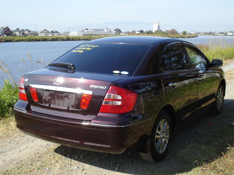 Toyota premio 2006
