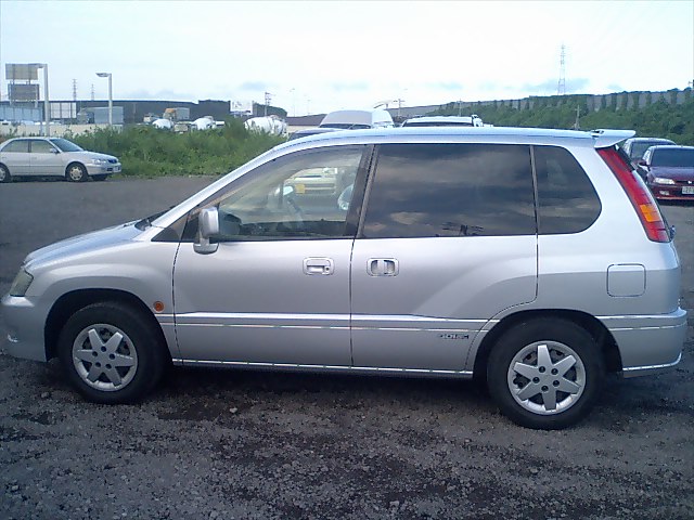 Mitsubishi rvr 2000