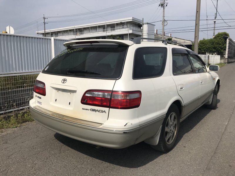 Toyota camry gracia 1997