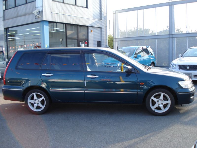 Mitsubishi lancer cedia wagon