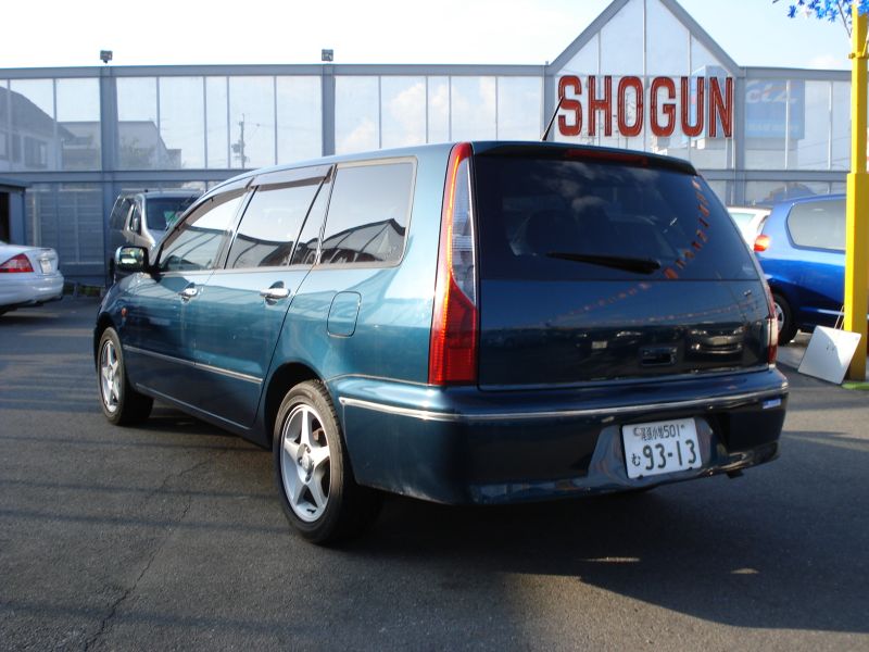 Mitsubishi lancer cedia wagon