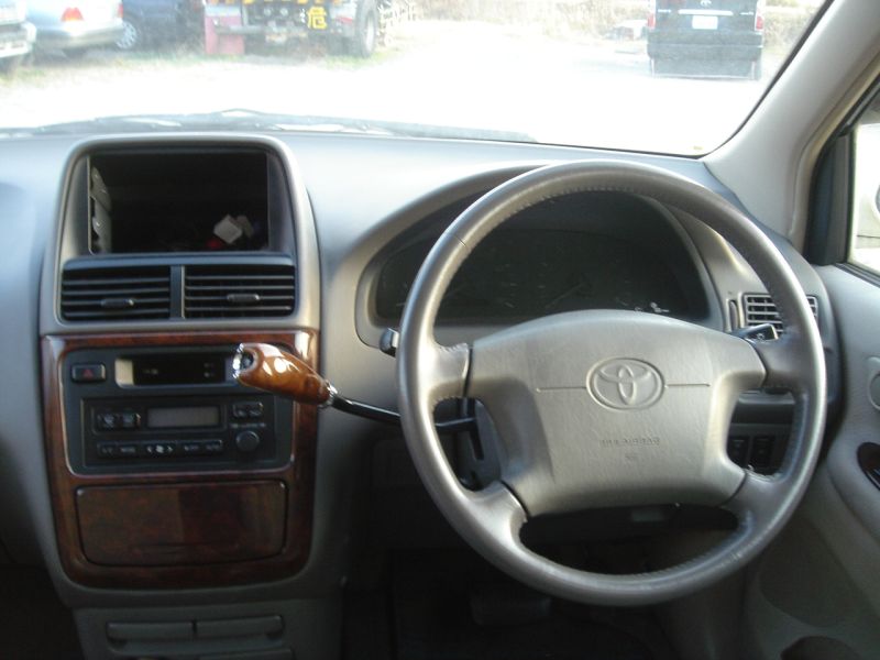 Toyota Ipsum , 1999, used for sale