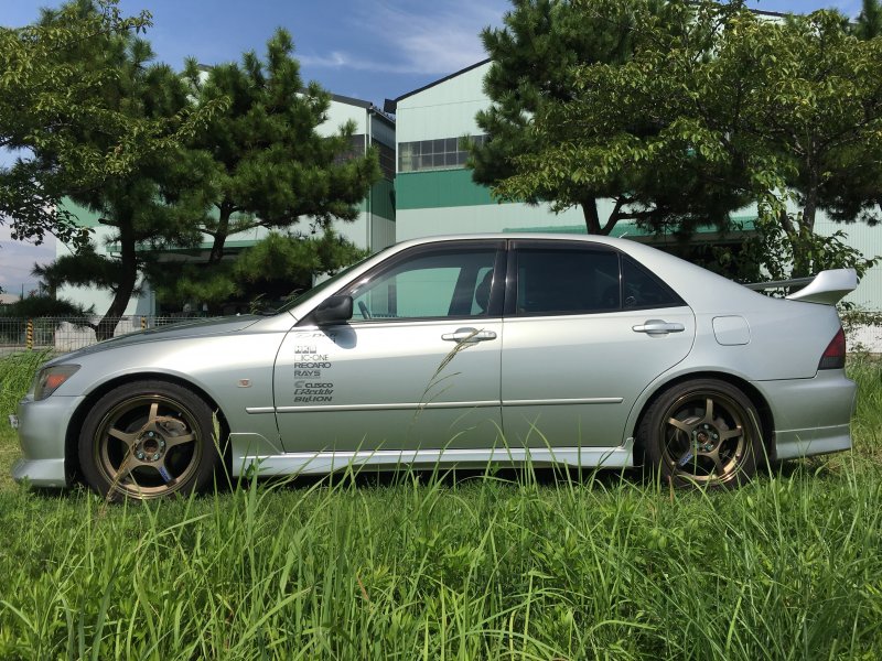 Toyota altezza turbo