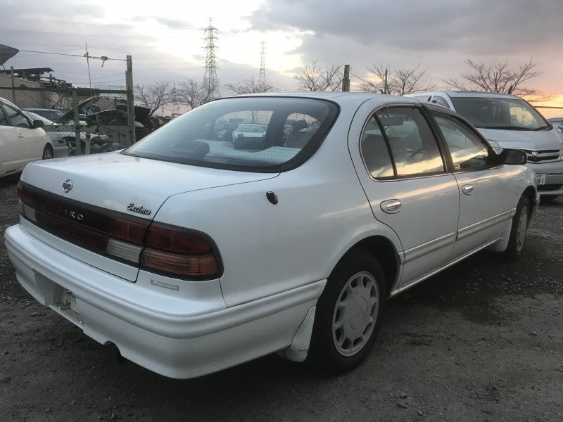 Nissan cefiro 1995