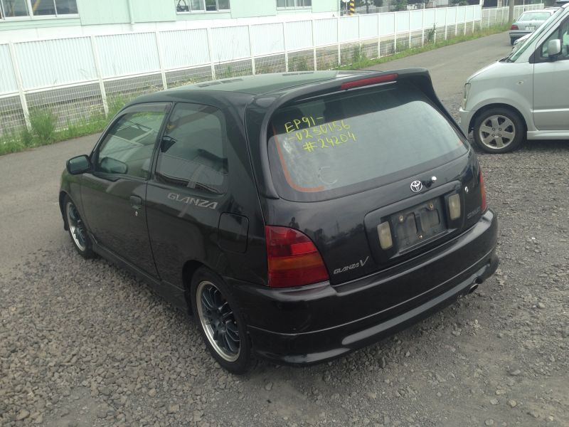 Toyota starlet v