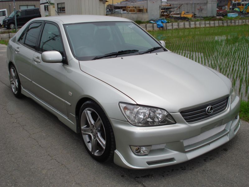 Toyota altezza lexus