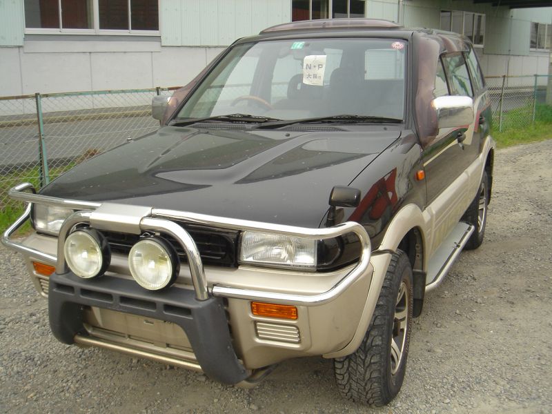 Ниссан мистраль 1995