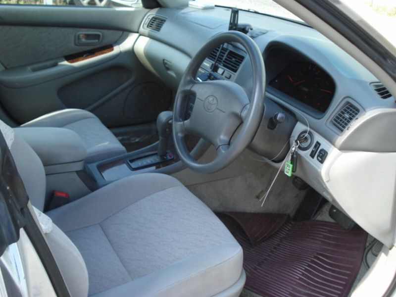 Toyota WINDOM 2.5X, 1997, used for sale
