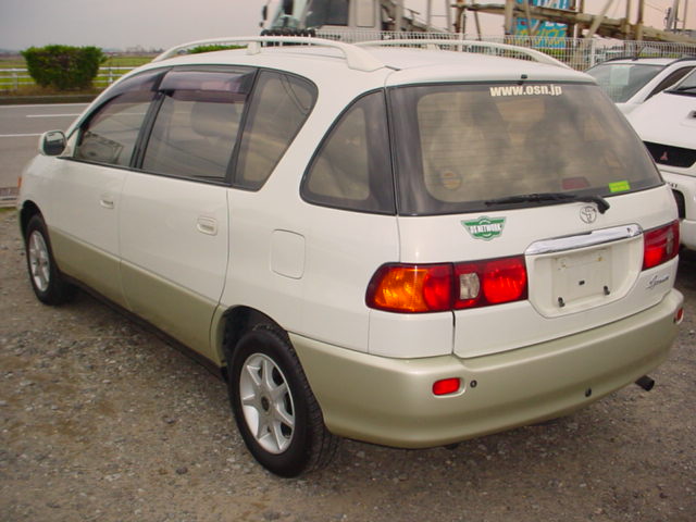 Toyota ipsum 1999