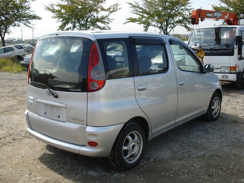 Toyota funcargo картинки