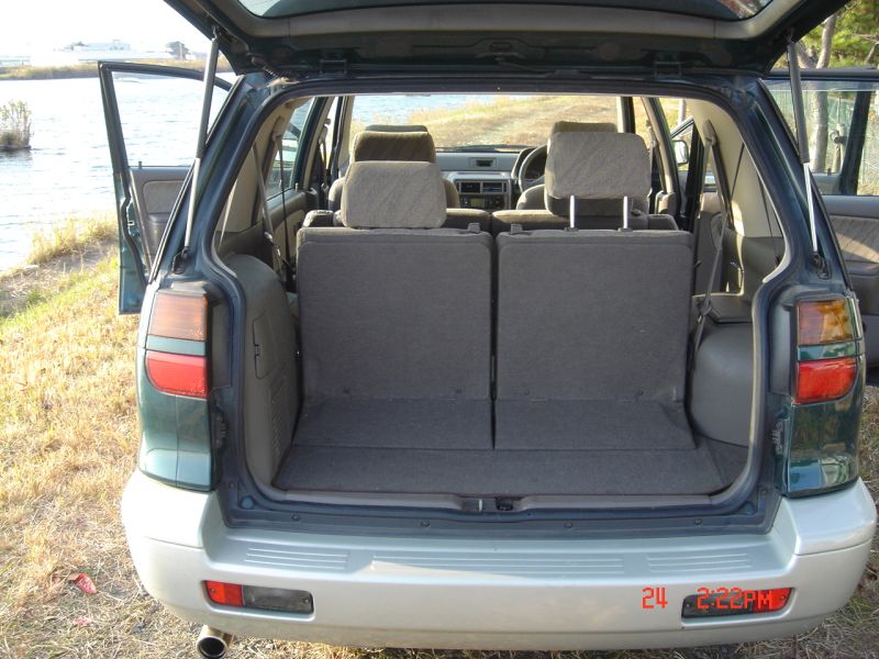 Mitsubishi chariot 1995