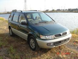 Mitsubishi chariot 1995