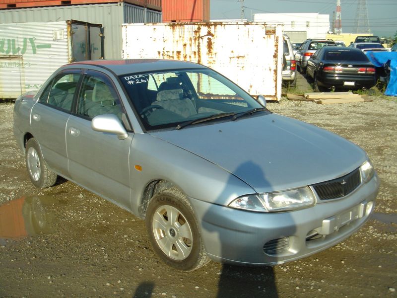 Mitsubishi carisma 1997