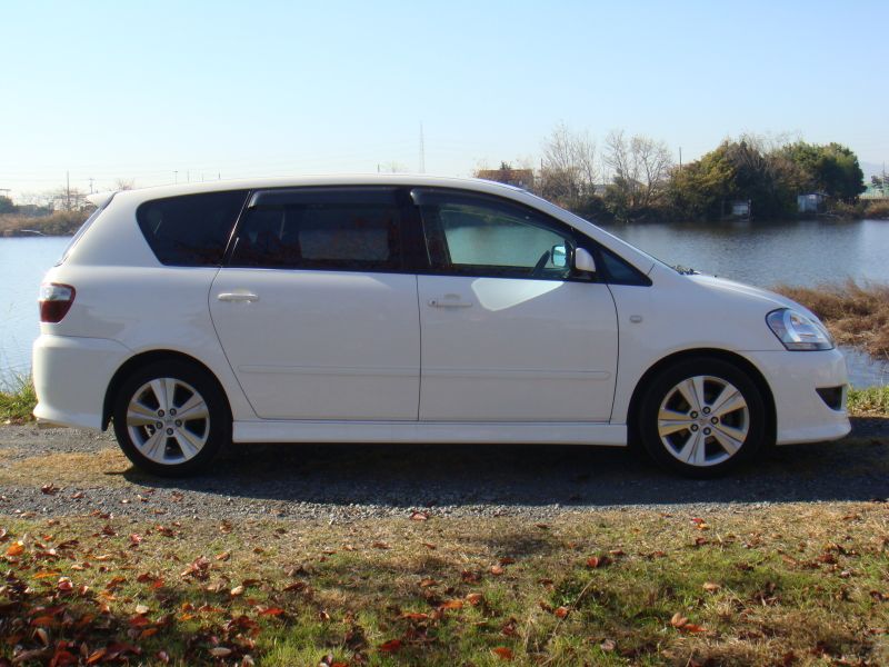 Toyota ipsum 240s