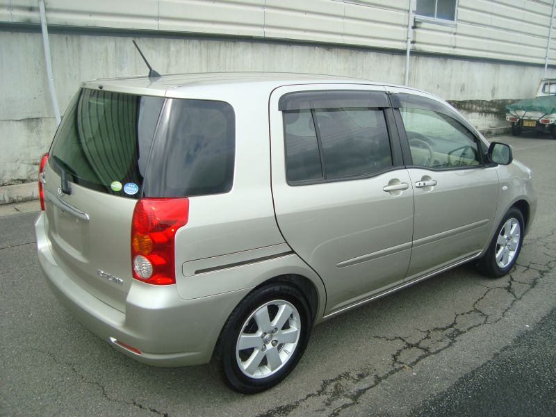 Toyota raum тюнинг