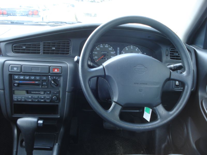 Nissan Bluebird , 1997, used for sale