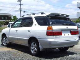 Nissan rnessa 1998