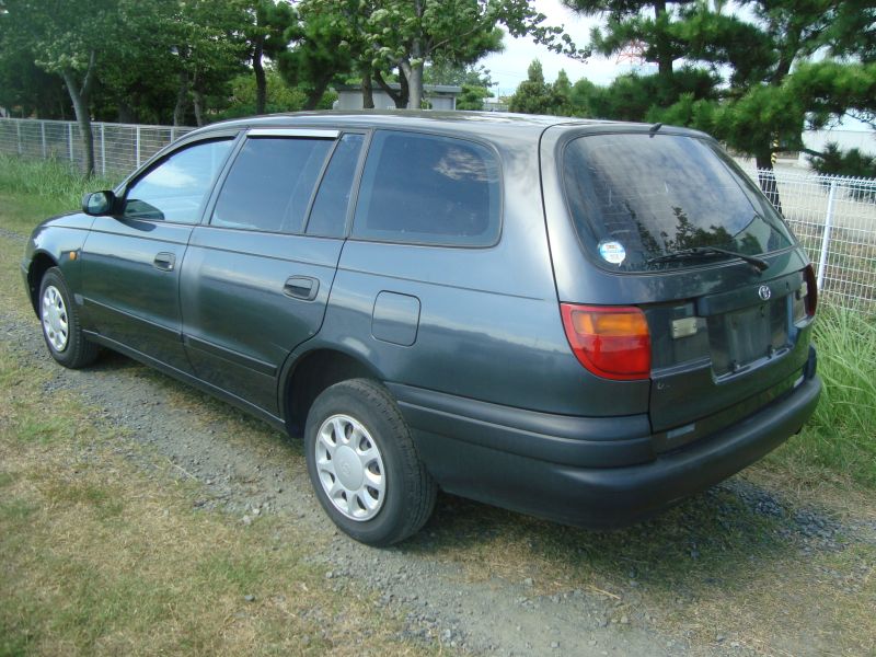 Toyota caldina 2000
