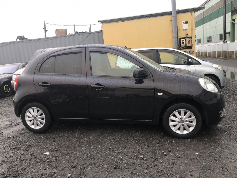 Nissan march bolero