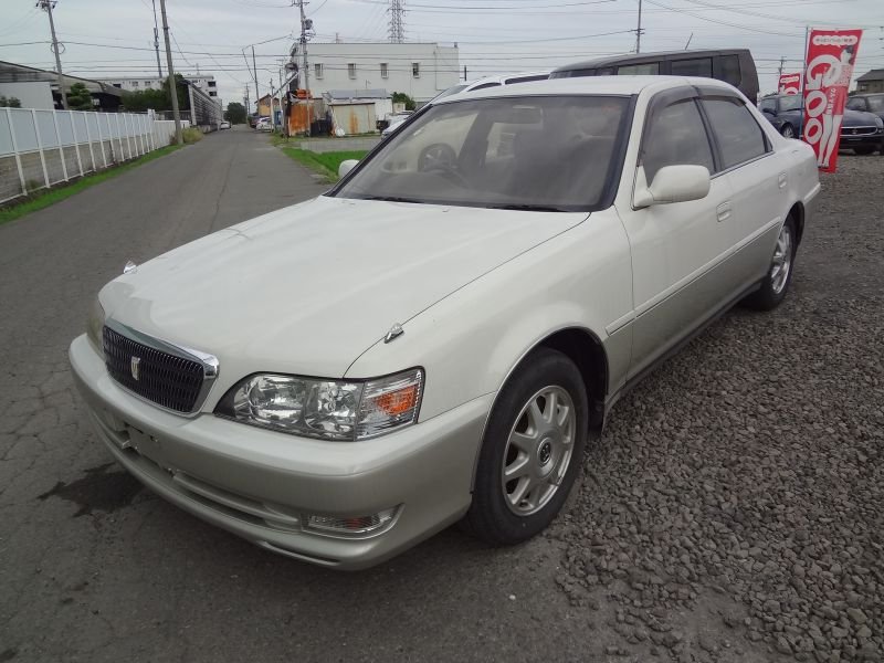 Toyota cresta black