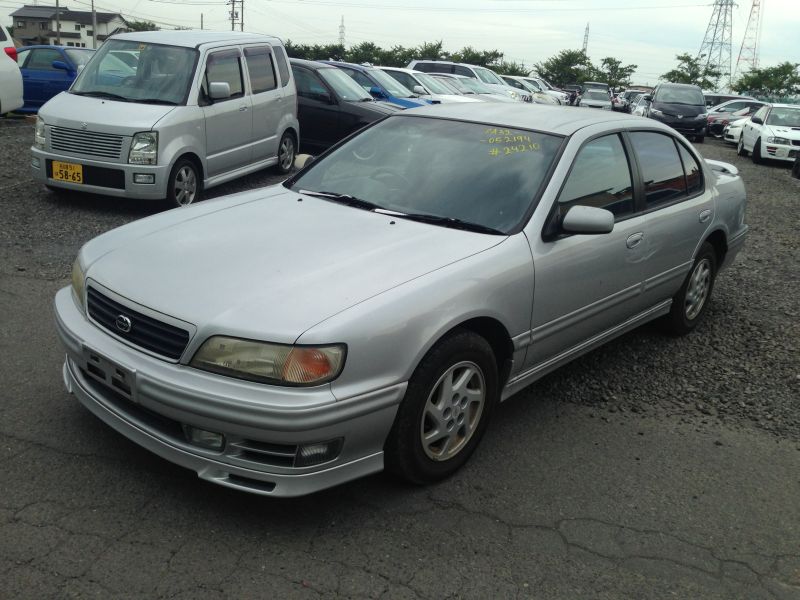 Nissan cefiro 1995