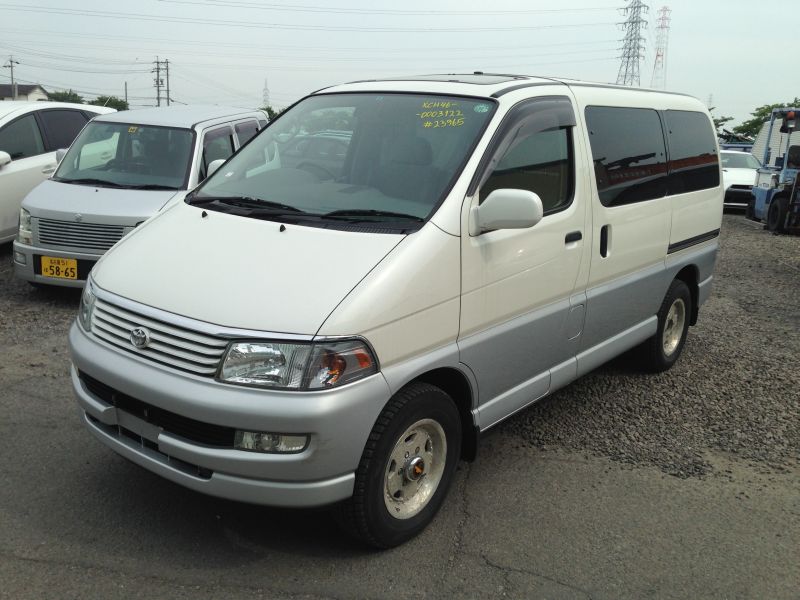 Toyota hiace regius 1997