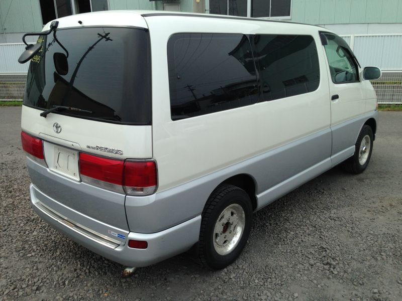 Toyota hiace regius 1997