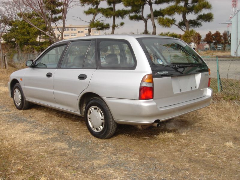 Mitsubishi libero monte