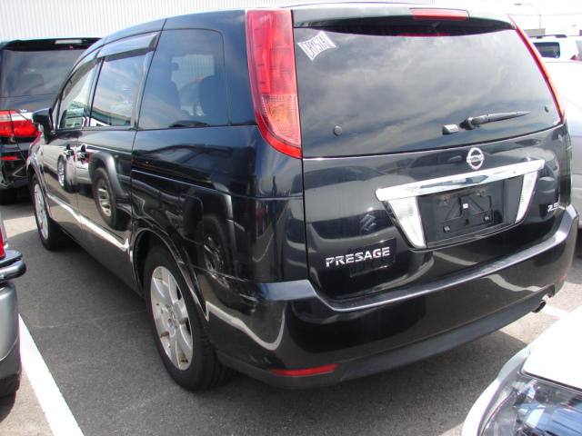 Nissan presage чехлы