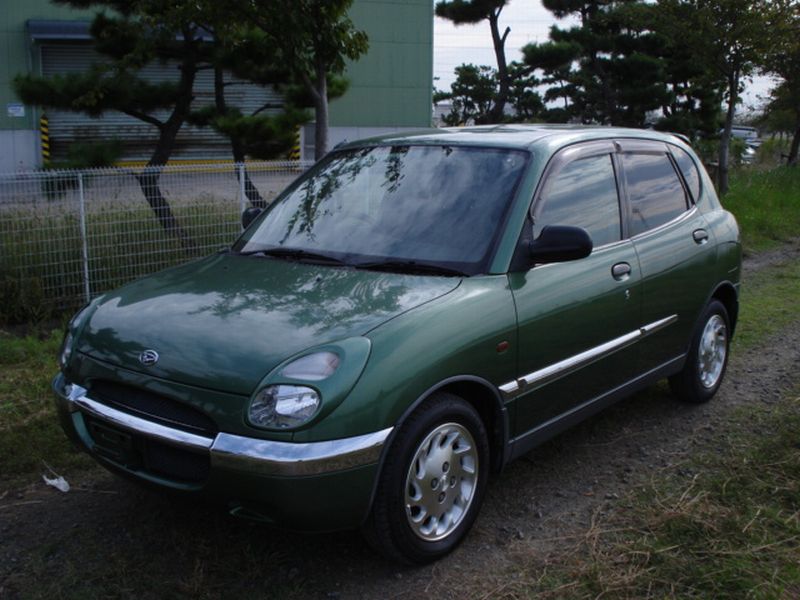 Daihatsu storia 1998
