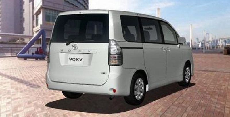Toyota Voxy 2.0 X, 2013, new for sale