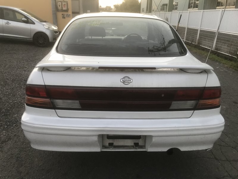 Nissan cefiro 1995