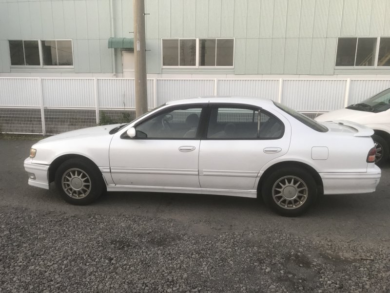 Nissan cefiro 1995