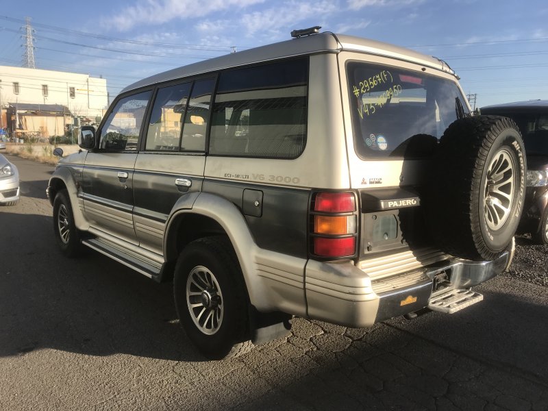Mitsubishi pajero v31