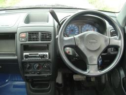 Nissan cube 1999