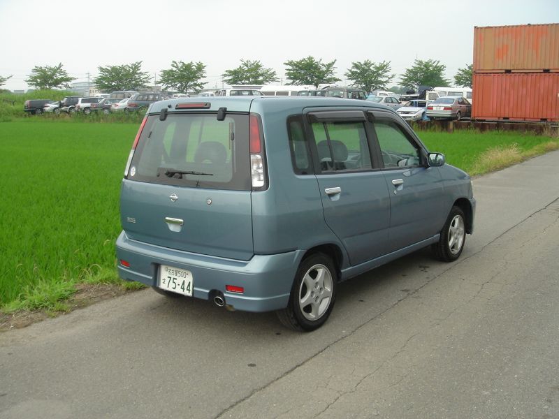 Nissan cube 1999