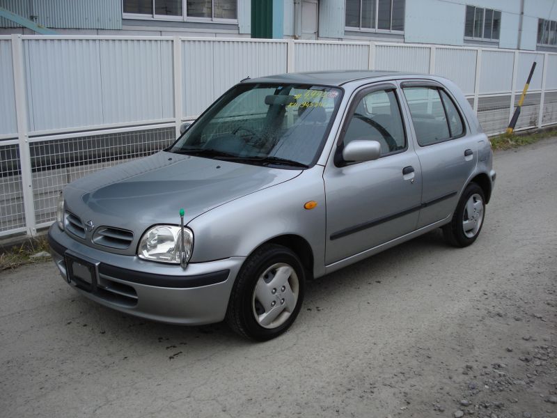 Nissan march 2001