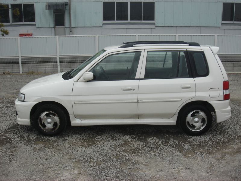 Mazda demio 1997