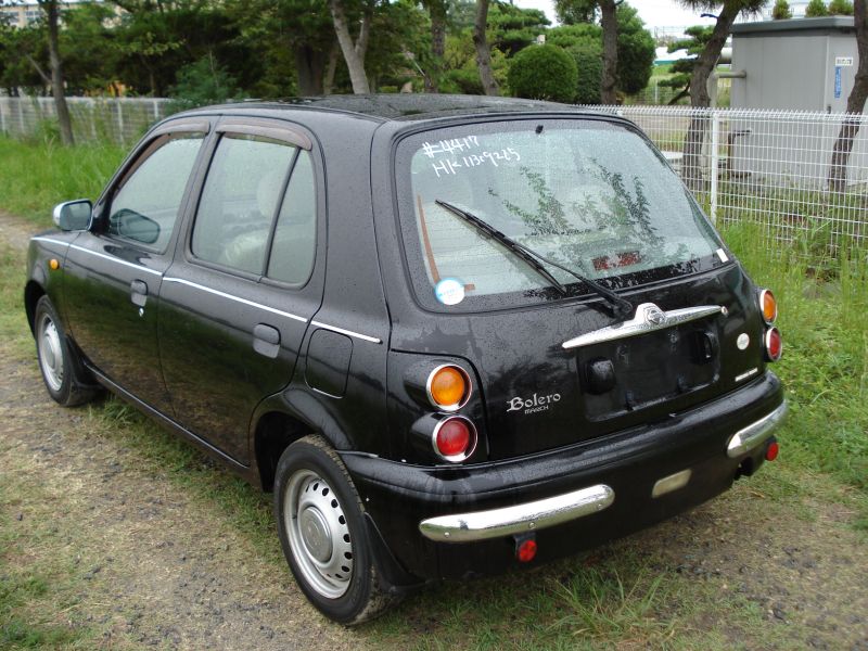 Nissan march bolero