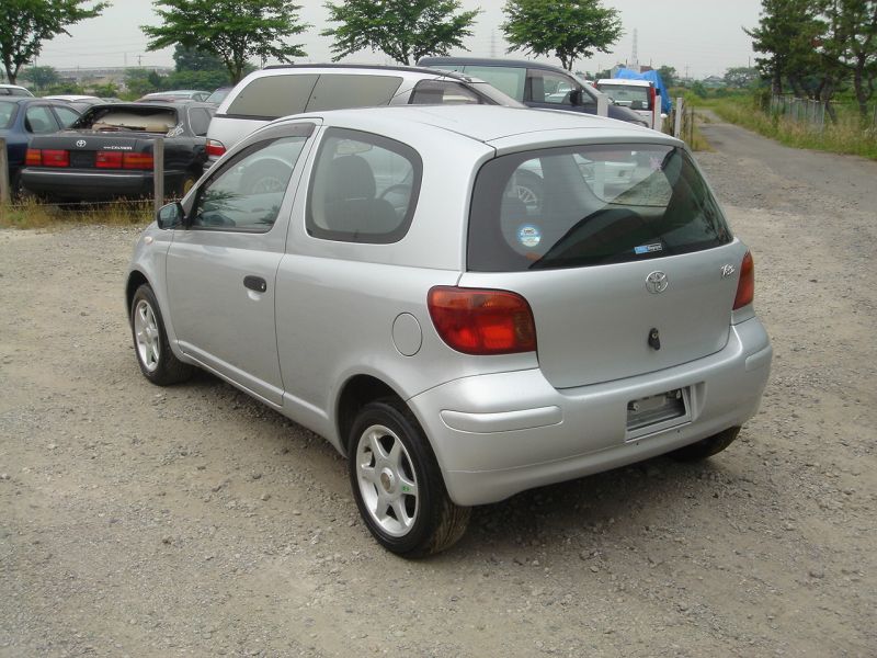 Toyota vitz 2002