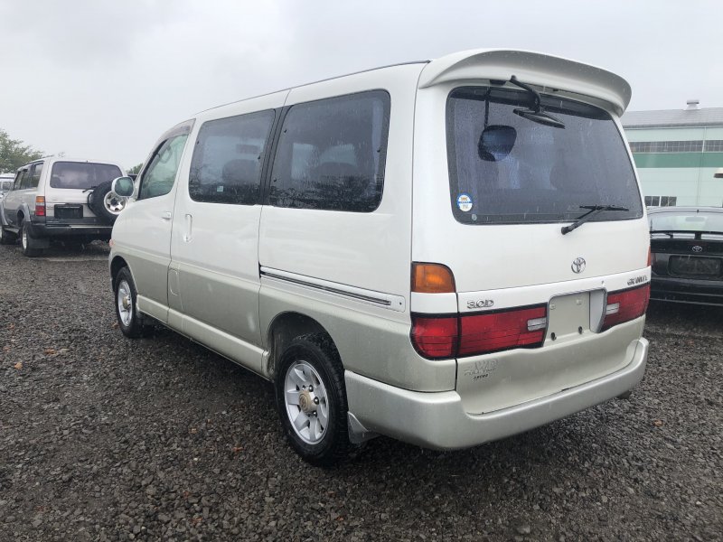 Toyota granvia ii