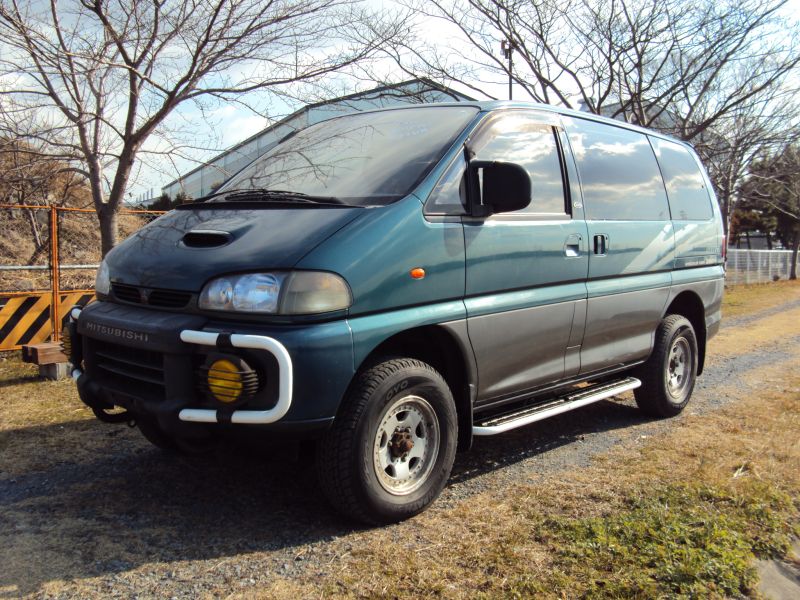 Mitsubishi DELICA SPACE GEAR 4WD EXCEED Turbo, 1995, used
