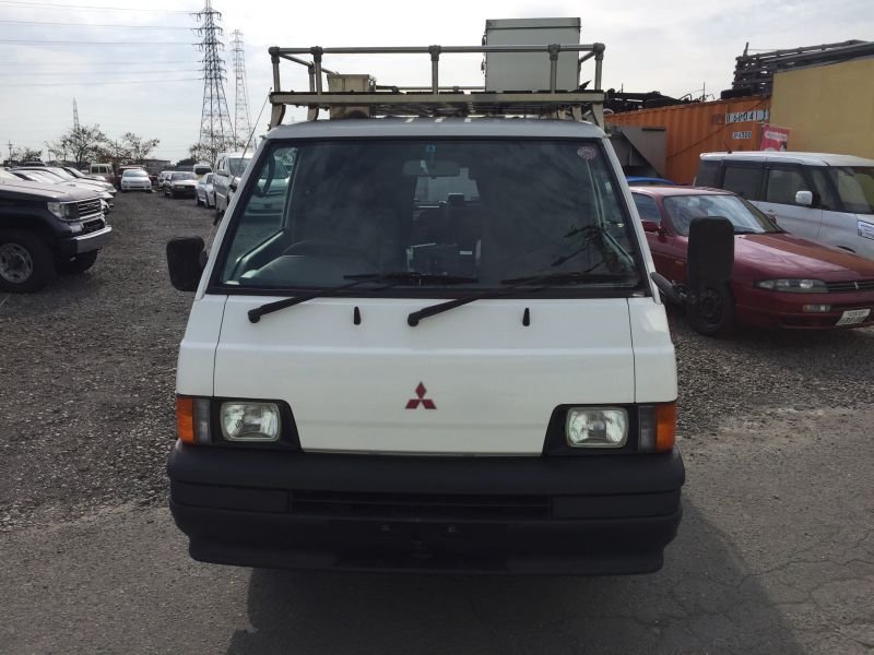Mitsubishi delica 1999